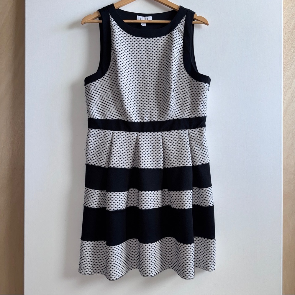 Elle Sleeveless High Neck Mini Dress Size 14 Swiss Dot Knit Stripe Pleat Skirt